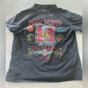 Abercrombie graphic tee!